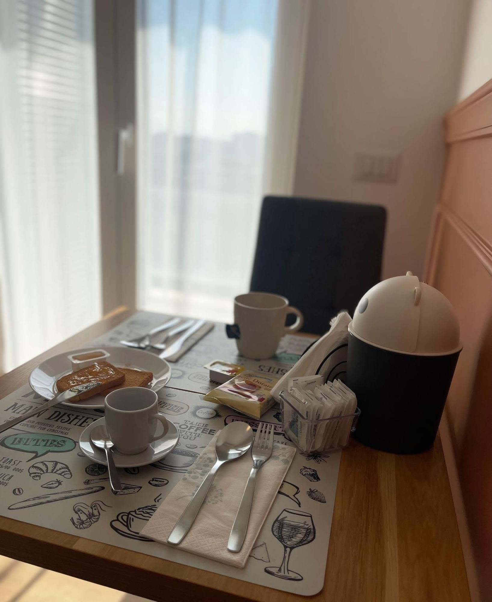 B&B Domus Teano Luxury Rooms Rzym Zewnętrze zdjęcie